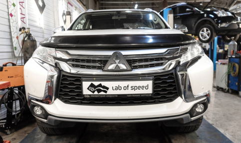 Mitsubishi Pajero Sport 2.4 DI-D AT AWD    